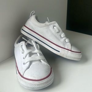 Size 7 Toddler White Low Top Converse